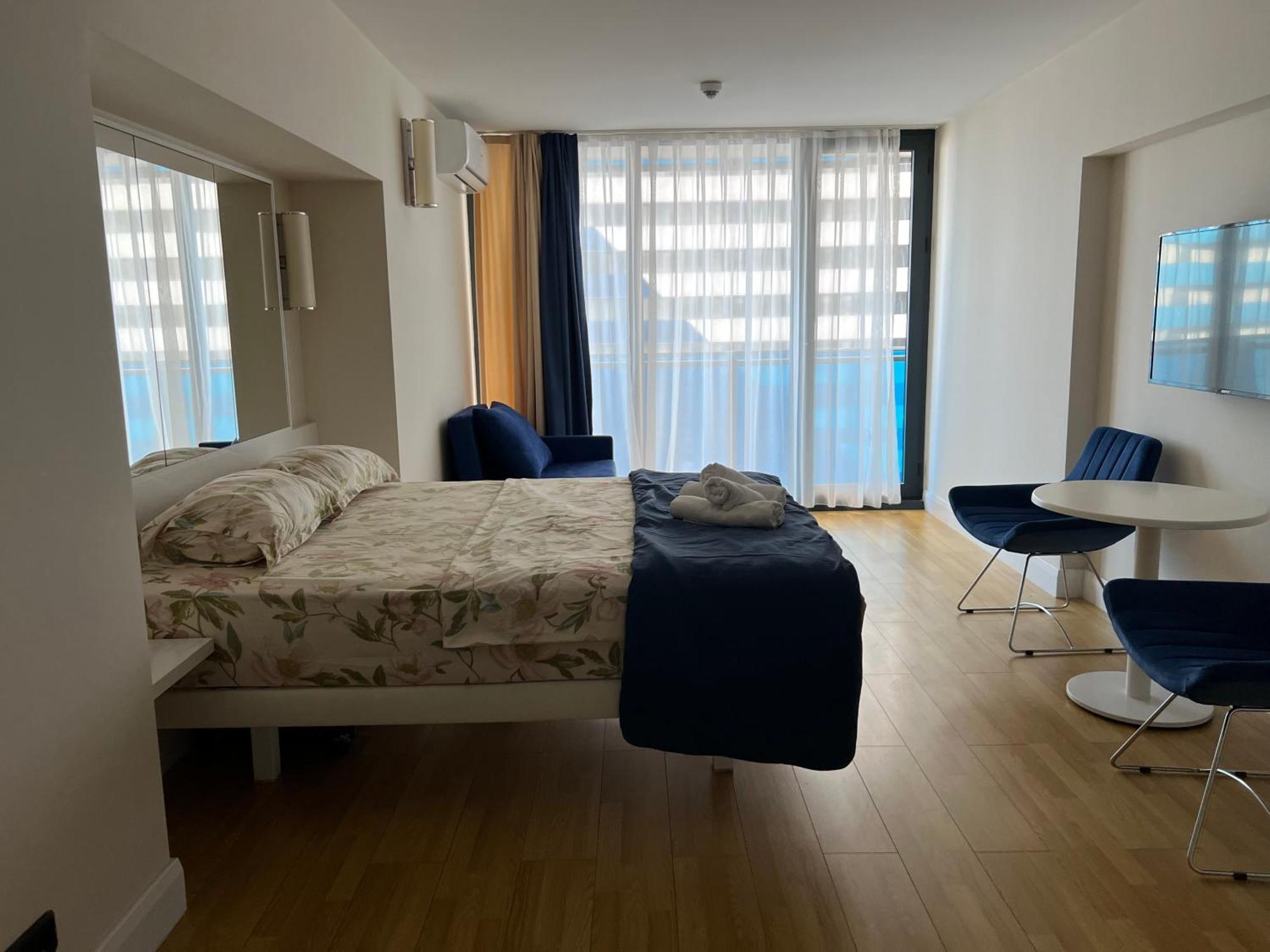 Panorama Black Sea View & Aparthotel Батуми Екстериор снимка