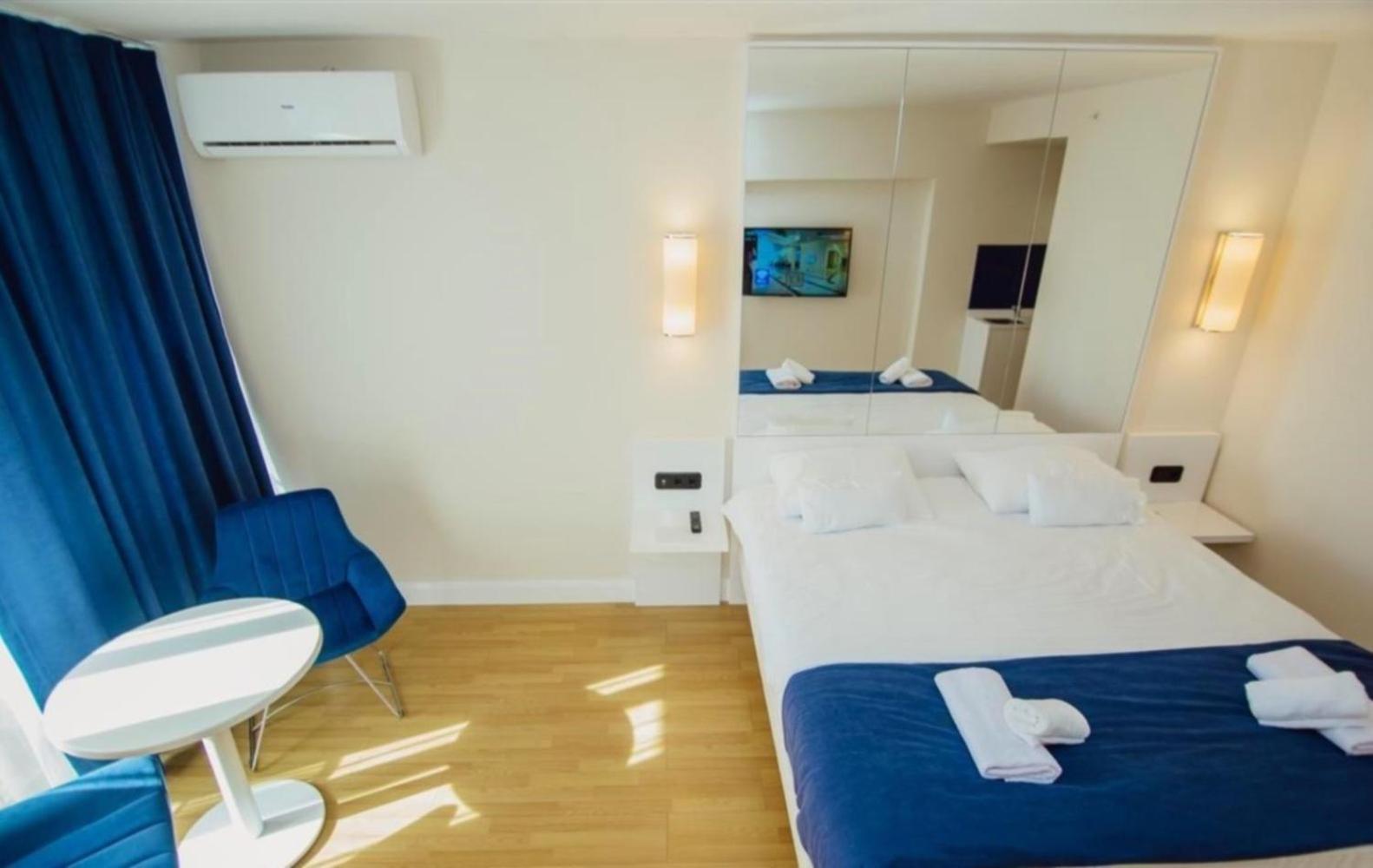 Panorama Black Sea View & Aparthotel Батуми Екстериор снимка